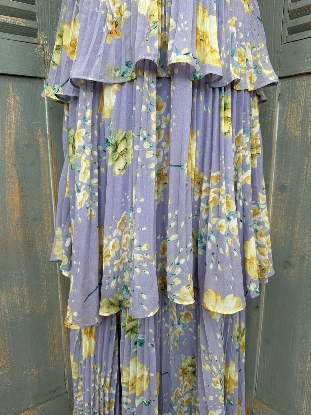 ASTR The Label Zaida Tiered Pleated Side Slit Maxi Dress Lavender Yellow Sz M - Picture 7 of 16